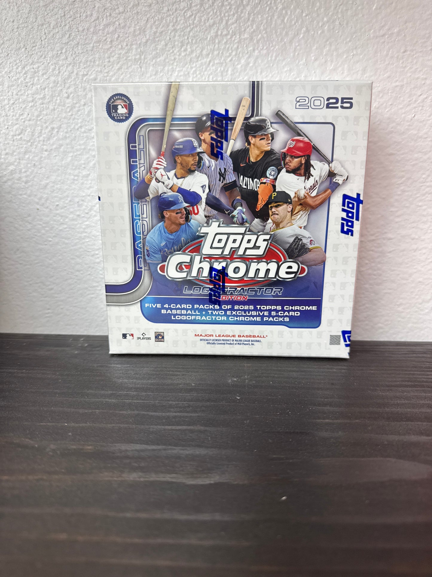 2025 Topps Chrome Logofractor Mega Box