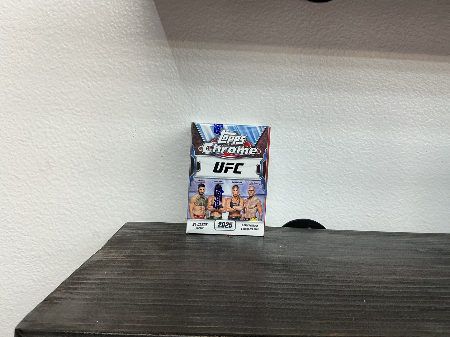 2025 Topps Chrome UFC Blaster